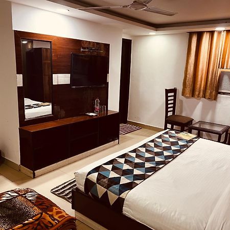 Hotel Vista Premium Tark A Family Hotel Near Igi Airport Delhi New Delhi Luaran gambar